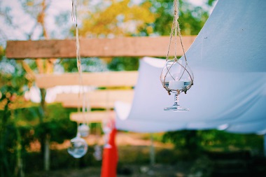 How To Hang Your Garden Decorations