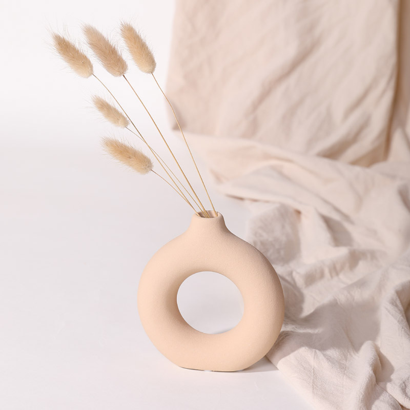 White Ceramic Flower Vase for Modern Home Decor