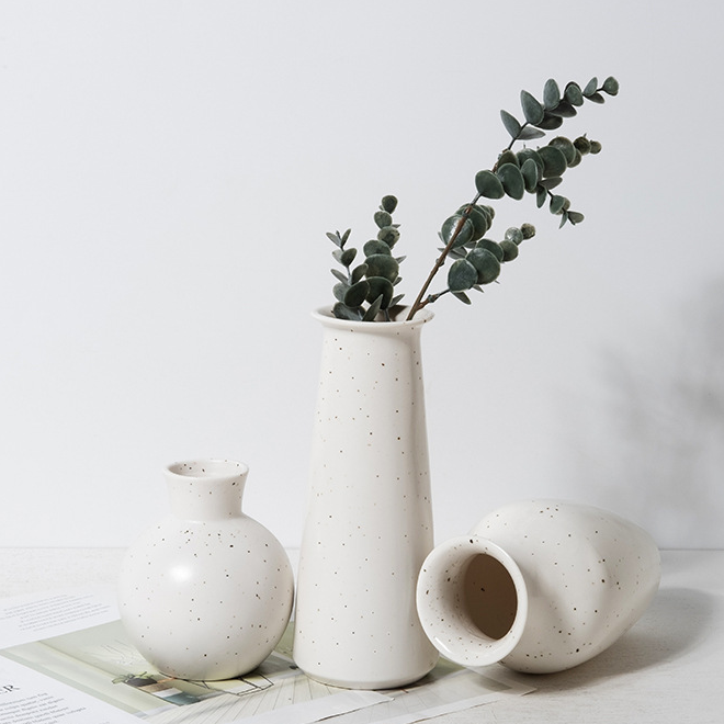 Spotted white ceramic vase