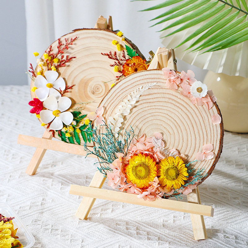 Everlasting Flower Handmade Round Wooden Piece