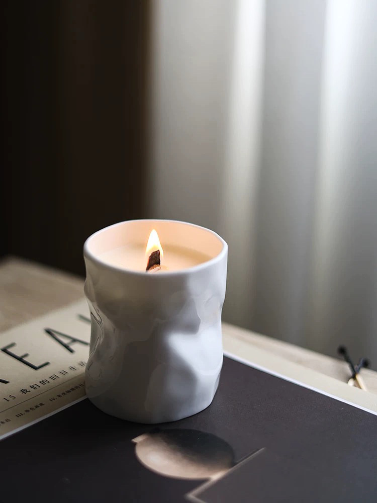 Hand-kneaded Shaped Ceramic Scented Candle