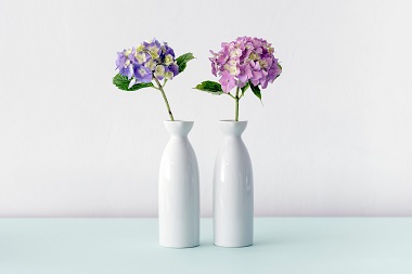 Decorating with vases – 5 ways to create beautiful displays
