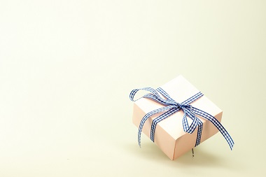 12 Questions To Find The Perfect Gift For Everyone On Your List