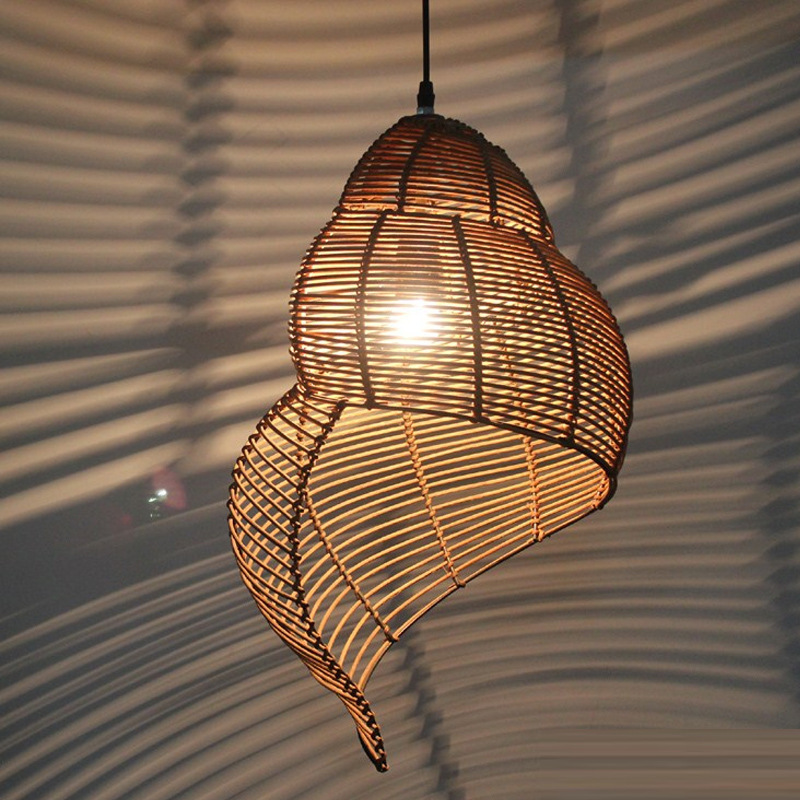 Rattan Woven Conch Lamp
