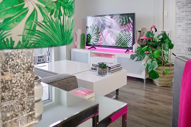 How do i decor my house