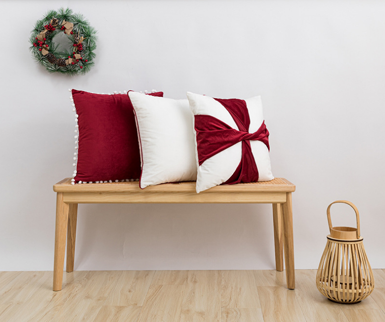 Red Gift Type Throw Pillow