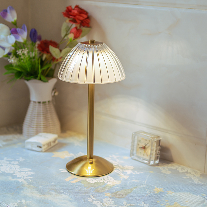 Hemline Type Crystal Lamp