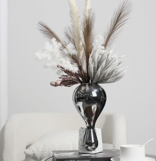 Simple Modern Vase Luxury Decoration