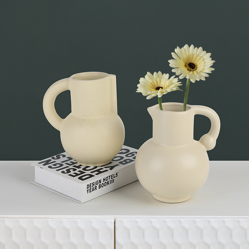 Modern Ceramic Cream-yellow Handle Vase