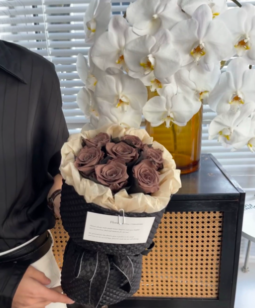 Brown Premium Eternal Flower Bouquet